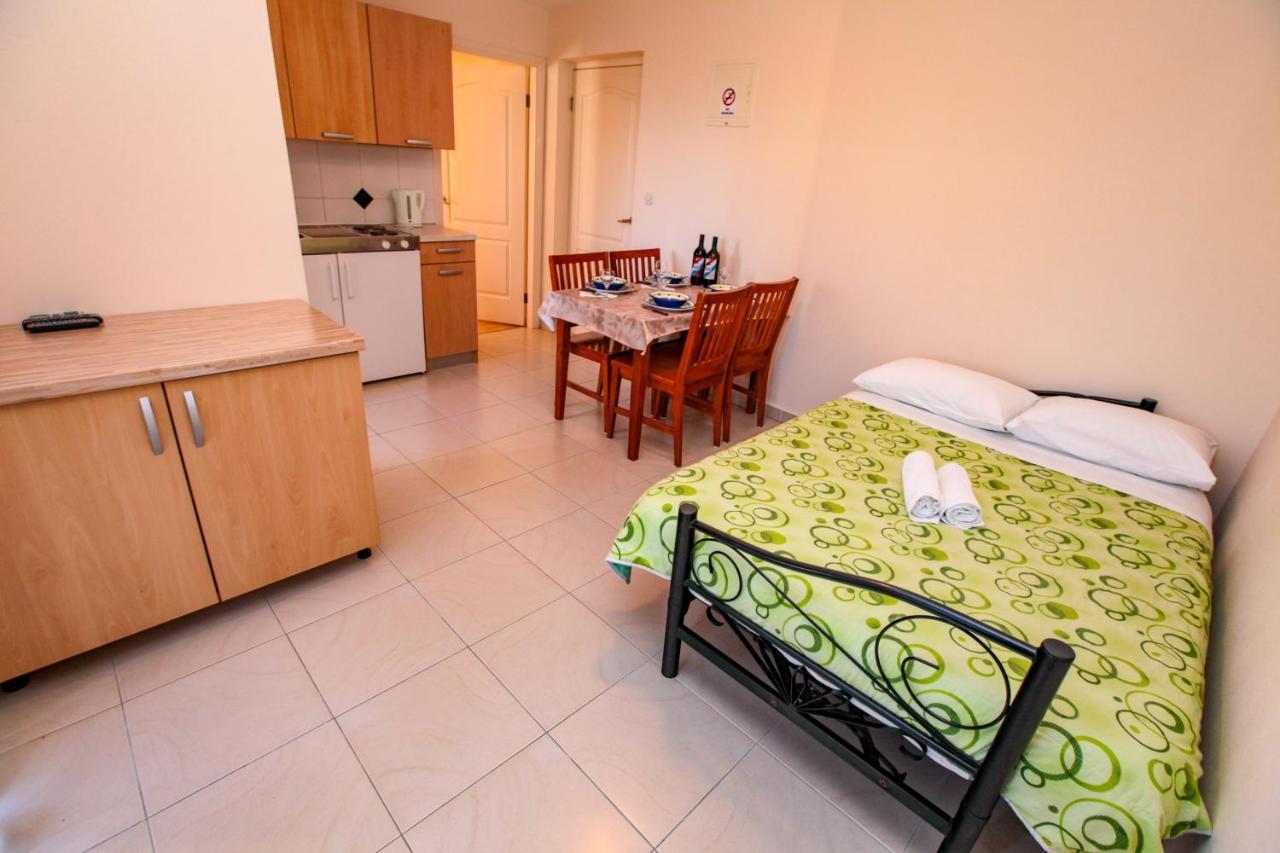 Perunika Apartma Sukosan
